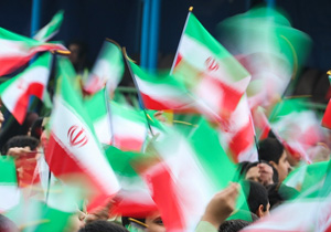 بازتاب راهپیمایی ۲۲ بهمن ۹۷| فرانس ۲۴: ایرانی‌ها چهلمین سالگرد پیروزی انقلاب اسلامی را زیر باران جشن گرفتند