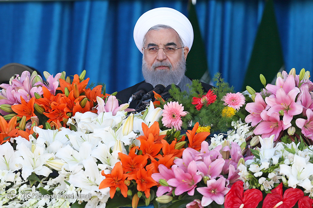 روحانی: حضور مردم در راهپیمایی ۲۲ بهمن ۹۷ نقش برآب شدن نقشه&zwnj;های دشمنان است