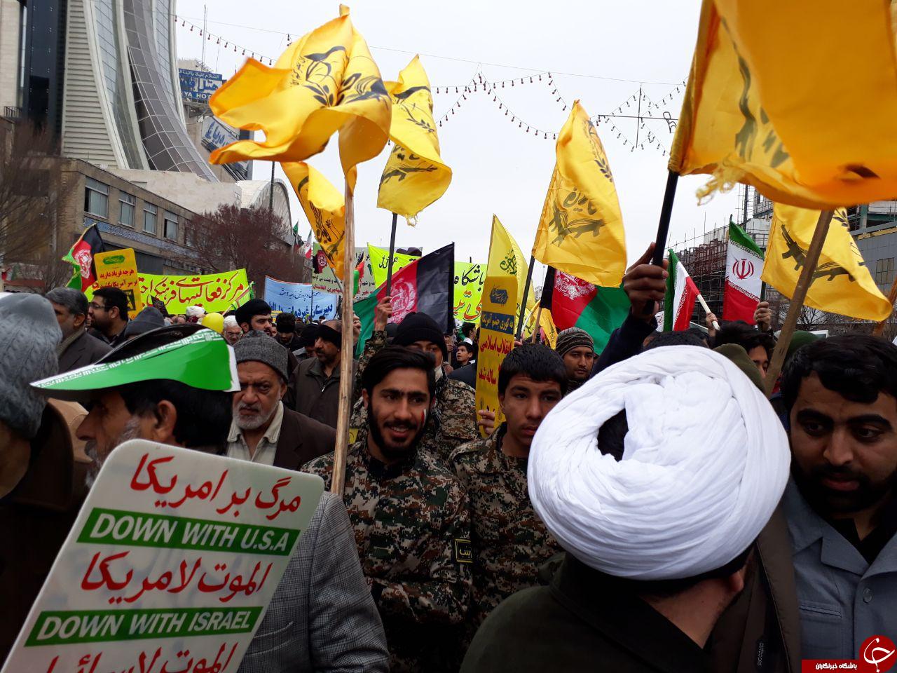 گزارش تصویری: مشارکت گسترده مهاجرین افغانستانی در جشن چهل سالگی انقلاب اسلامی