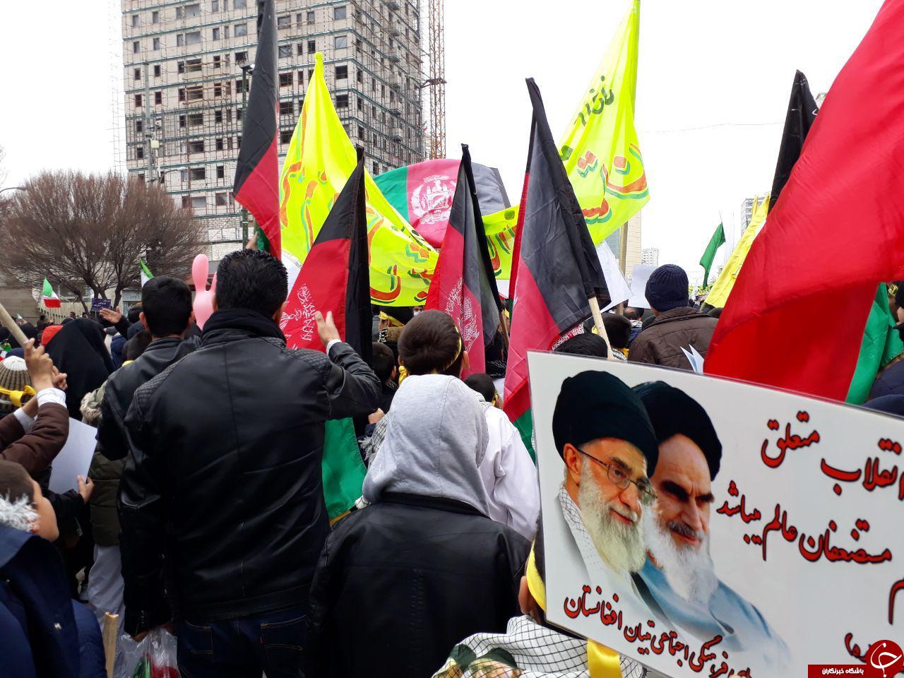 گزارش تصویری: مشارکت گسترده مهاجرین افغانستانی در جشن چهل سالگی انقلاب اسلامی