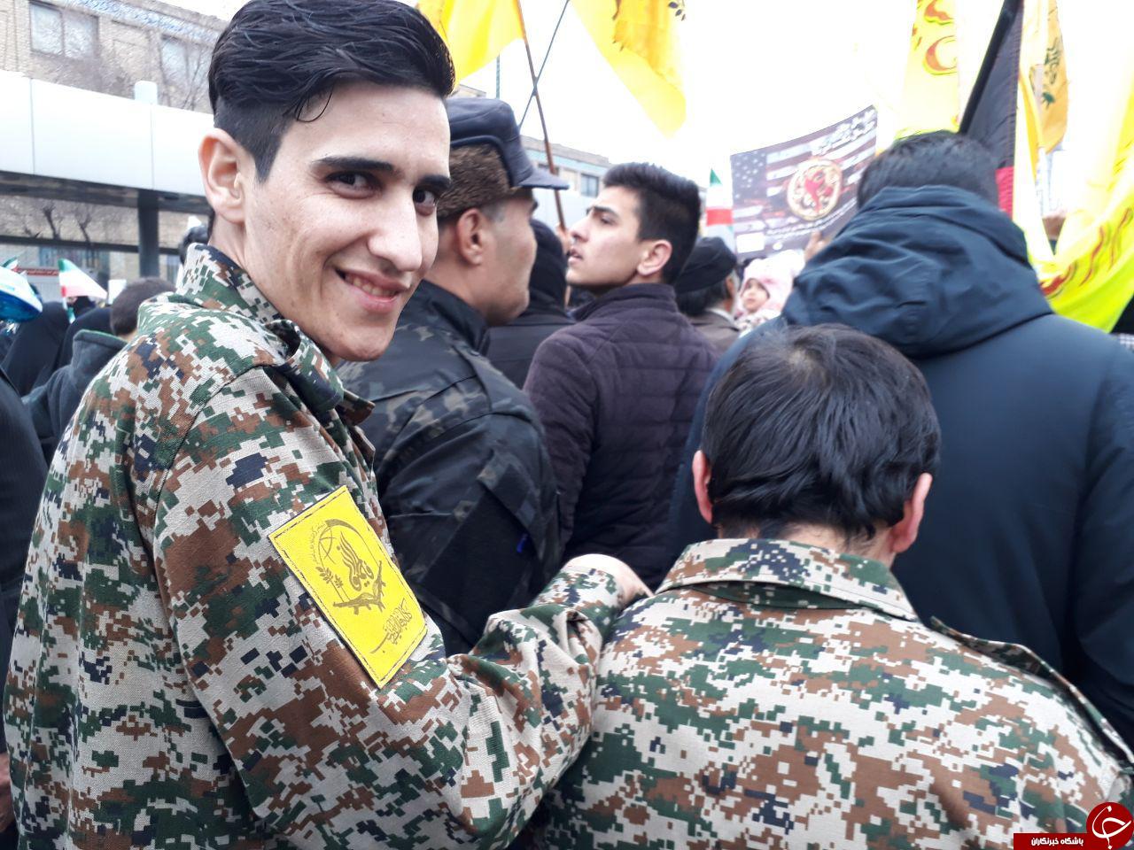 گزارش تصویری: مشارکت گسترده مهاجرین افغانستانی در جشن چهل سالگی انقلاب اسلامی