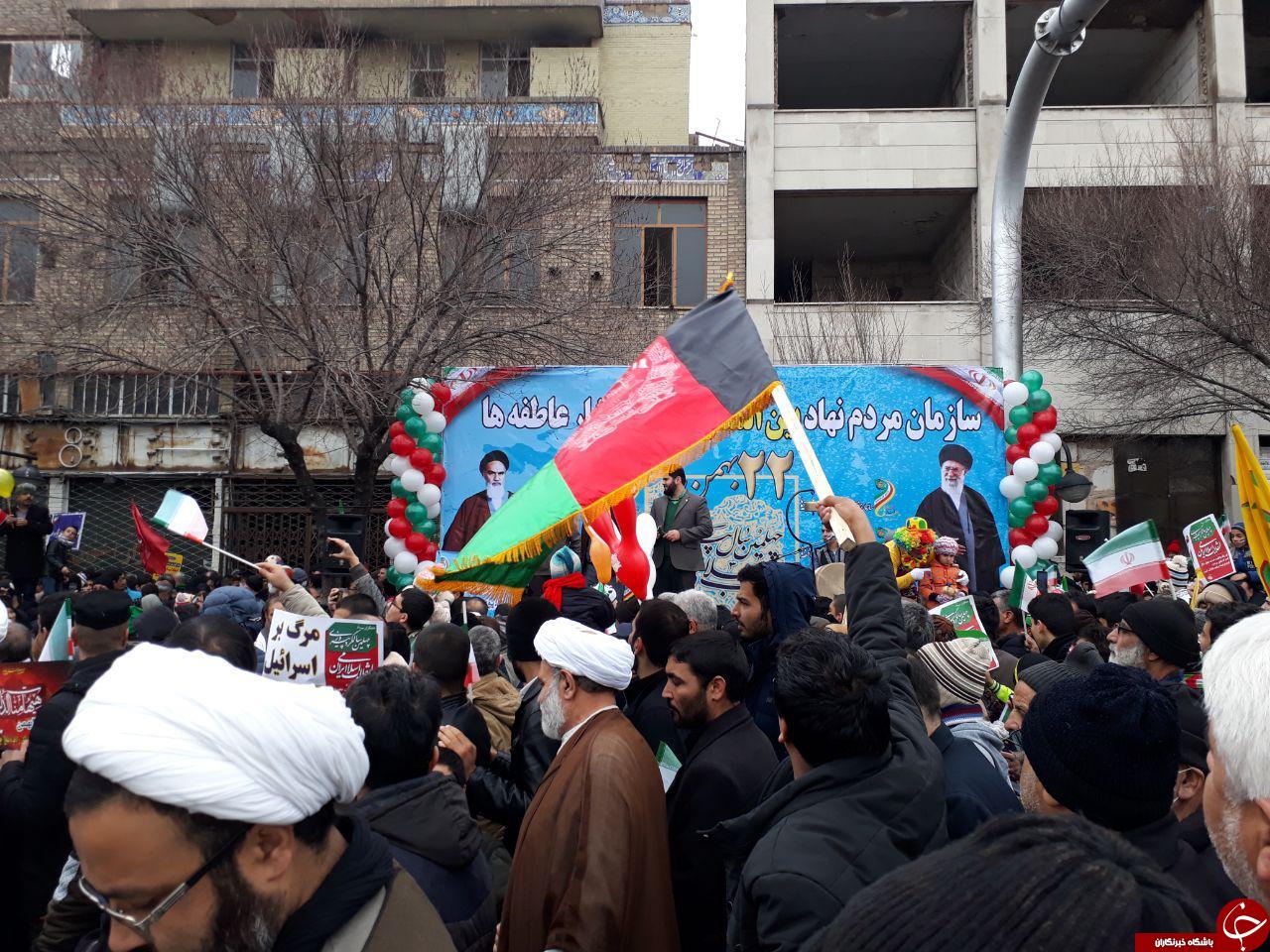 گزارش تصویری: مشارکت گسترده مهاجرین افغانستانی در جشن چهل سالگی انقلاب اسلامی