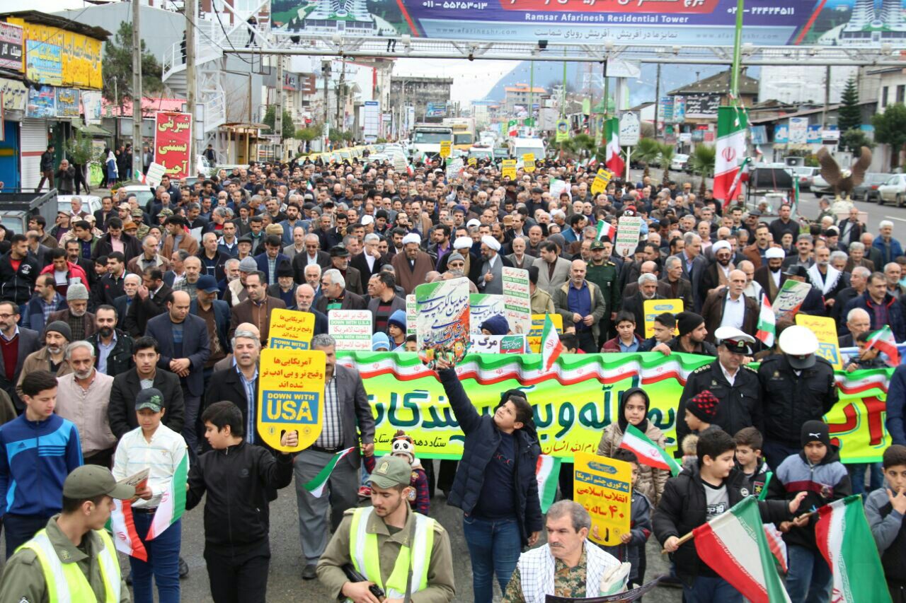 عکس&zwnj; ها و حاشیه&zwnj;های راهپیمایی ۲۲ بهمن ۹۷ در شهرستان های صومعه سرا و چابکسر