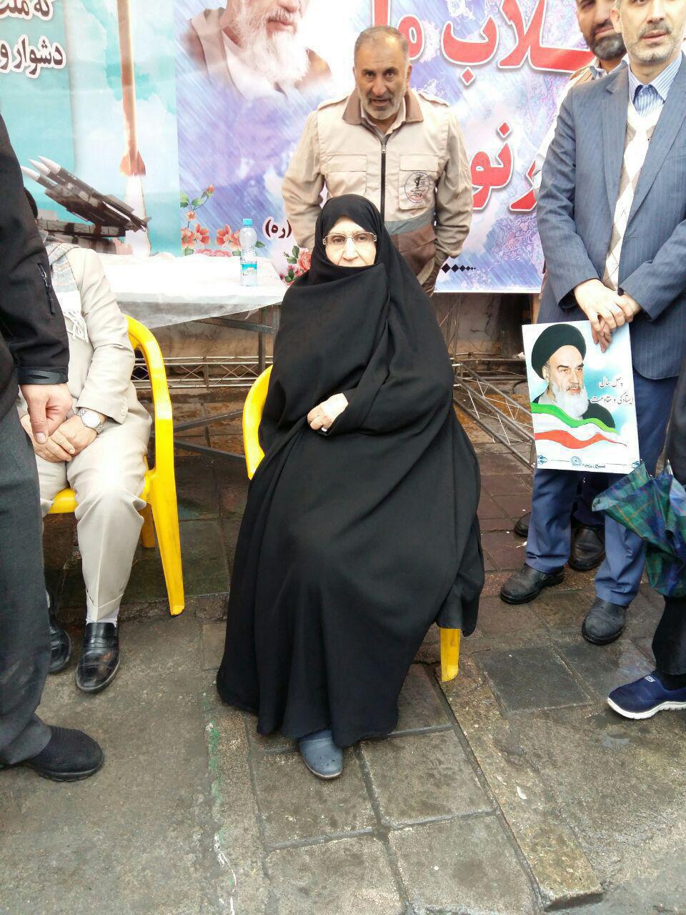 تصاویری از حضور مسئولان و شخصیت های معروف در راهپیمایی ۲۲ بهمن ۹۷