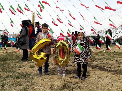 راهپیمایی می آییم فقط به خاطر خون شهدا