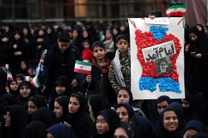 بازتاب راهپیمایی ۲۲ بهمن ۹۷|خبرگزاری فرانسه: صد‌ها هزار تهرانی در سالگرد انقلابی که پادشاهی هزاران ساله را خاتمه داد، به خیابان‌ها آمدند