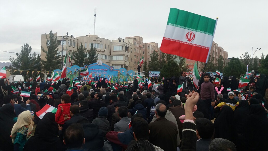 چهلمین بهار انقلاب در کرمان باشکوه وبا شعارمرگ برآمریکا آغاز شد