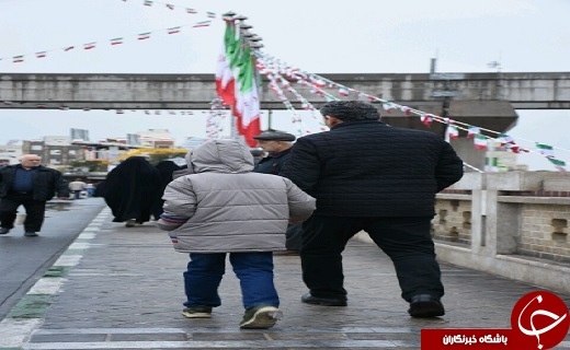 عکس&zwnj;ها و حاشیه&zwnj;های راهپیمایی ۲۲ بهمن ۹۷ استان قم