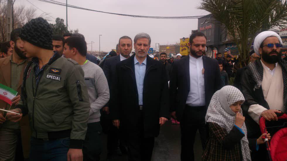 تصاویری از حضور مسئولان و شخصیت های معروف در راهپیمایی ۲۲ بهمن ۹۷