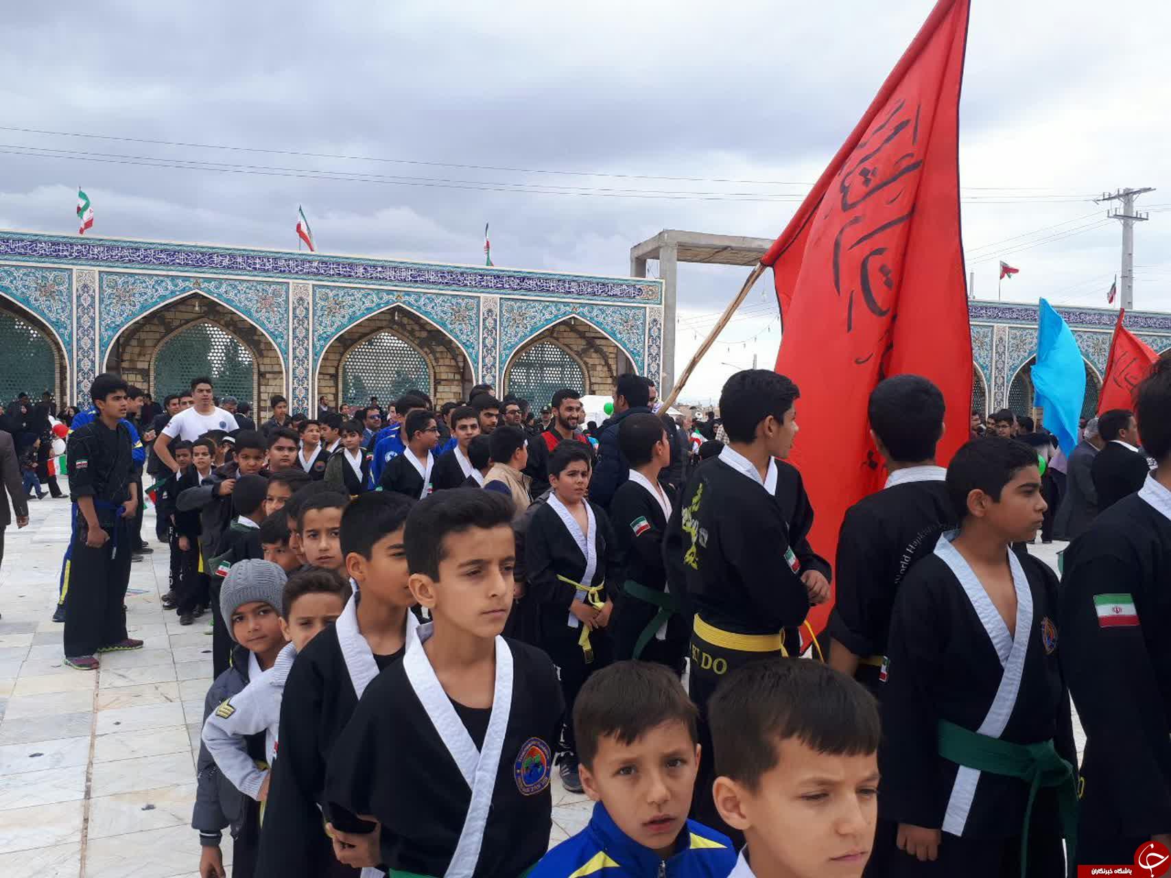 جلوه هایی از حضور جامعه ورزش و جوانان استان کرمان + تصاویر