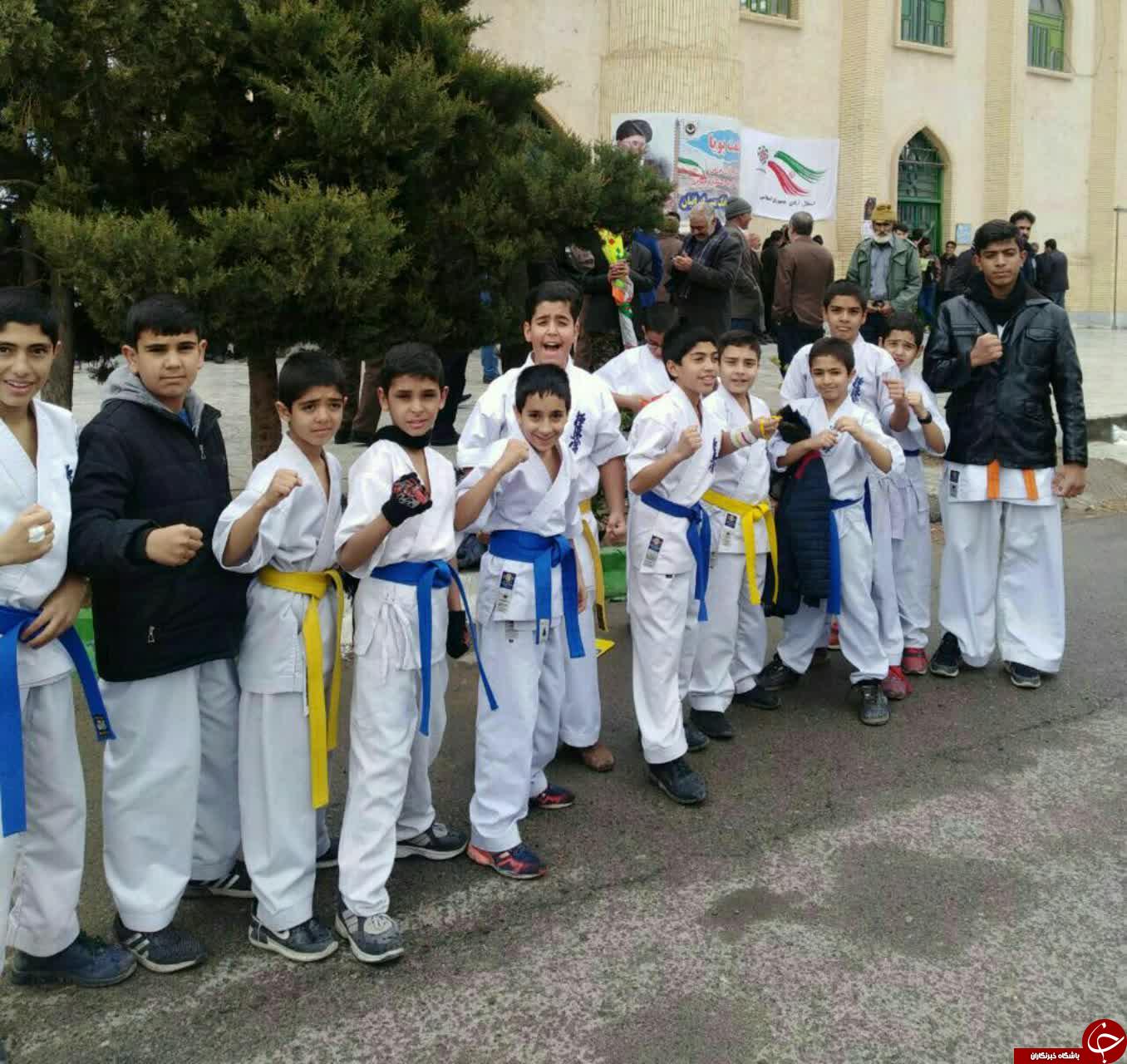 جلوه هایی از حضور جامعه ورزش و جوانان استان کرمان + تصاویر