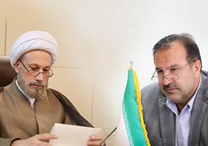 تقدیر استاندار فارس و  امام جمعه شیراز از حضور پرشور مردم در راهپیمایی ۲۲ بهمن