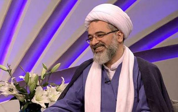 سلفی امام جمعه بیله سوار با مردم در راهپیمایی ۲۲ بهمن +تصویر