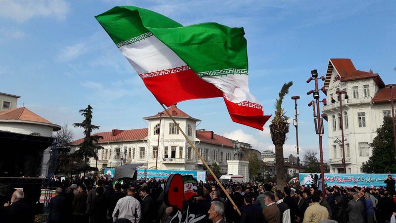 در خواست رهبر معظم انقلاب برای ثبت تاریخ انقلاب