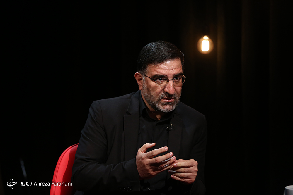 راهپیمایی ۲۲ بهمن امسال قابل قیاس با سال&zwnj;های گذشته نیست/ مسئولان در حل مشکلات معیشتی ملت تجدیدنظر کنند/ پیام حضور پرشور مردم برای مسئولان و دشمنان نظام