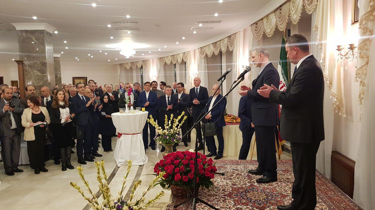 جشن پیروزی چهل سالگی در خارج از ایران