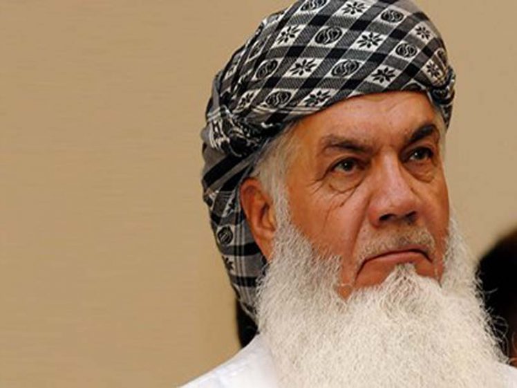 اسماعیل خان: یکی از فرماندهان &laquo;دوستم&raquo; مرا به طالبان تسلیم کرد