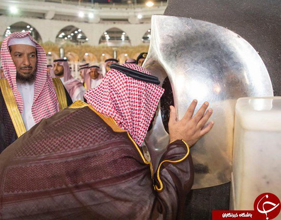 خشم کاربران شبکه&zwnj;های اجتماعی از ورود محم بن سلمان به داخل کعبه+تصاویر