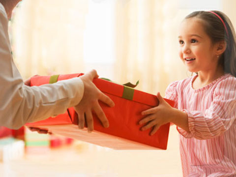 تشویق بیش از حد کودک دروازه&zwnj;ای رو به شکست است