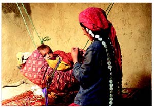 مرگ تدریجی فرهنگ لالایی گفتن تاجان بخشیدن به بناهای تاریخی فرسوده + فیلم