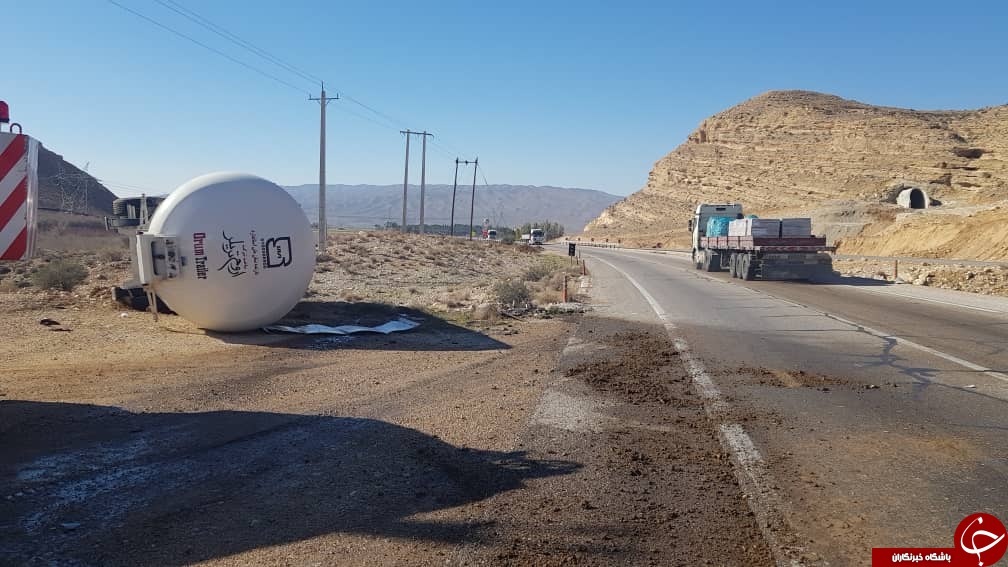 واژگونی تریلی حامل گاز آمونیاک