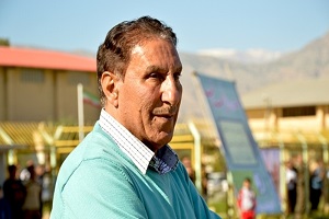 بوستانی: بازی پرسپولیس- استقلال خوزستان دیدار تیم های غنی و فقیر است/ سقف قرارداد تیممان 200 میلیون بود