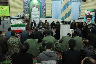 برپایی میز خدمت در شهرک قائمیه نایین / خدمتگزاری به مردم از افتخارات مسئولان نظام است