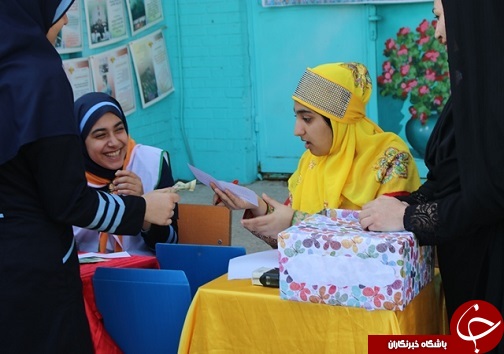 دانش آموزان برای جشنواره خوارزمی دست به کار شدند دانش آموزان برای جشنواره خوارزمی دست به کار شدند