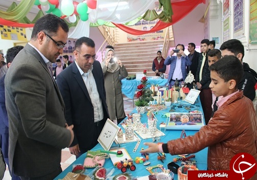دانش آموزان برای جشنواره خوارزمی دست به کار شدند دانش آموزان برای جشنواره خوارزمی دست به کار شدند
