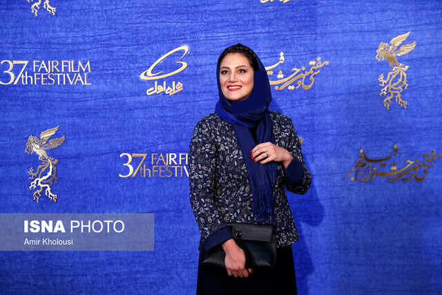 نظر سلبریتی&zwnj;ها درباره لباس&zwnj;های جنجالی&zwnj;شان در جشنواره فجر/ از قیمت لباس ابریشم خانم بازیگر تا مدل خاص کُت آقای کارگردان + تصاویر