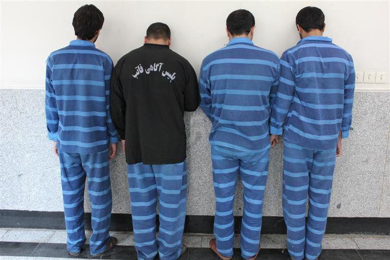 سرقت خودرو پس از تصادف ساختگی/ سردشته باند مقابل پلیس خودکشی کرد + تصاویر