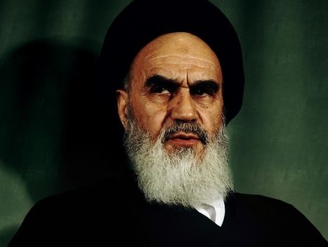 بیانات تکان&zwnj;دهنده امام خمینی(ره) | کوخ&zwnj;ها منشا برکاتند نه کاخ&zwnj;ها +فیلم