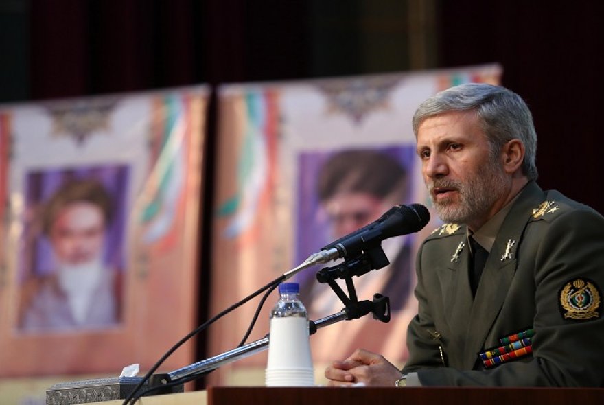 الحاق زیردریایی &laquo;فاتح&raquo; به نیروی دریایی ارتش با حضور رئیس جمهور