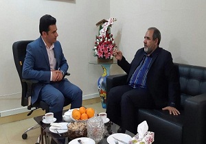 راه‌اندازی کتابخانه سیار شناور کانون پرورش فکری در تالاب شادگان