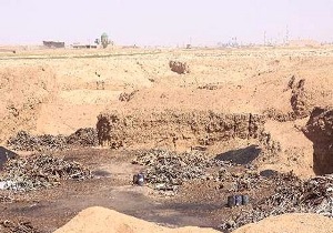 ۳۵حلقه چاه ذغال در بیابان‌های اطراف شهر قم شناسایی و تخریب شدند