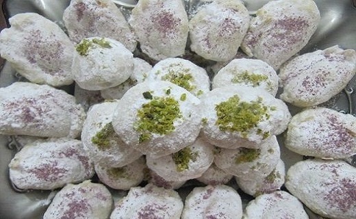 پذیرایی از مهمانان نوروزی با قطاب یزد+طرز تهیه