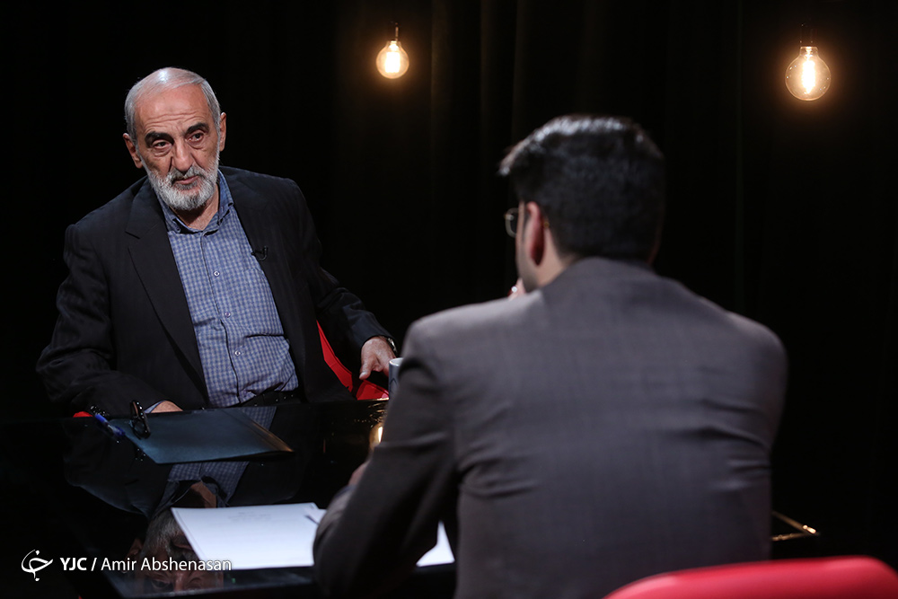 شریعتمداری: