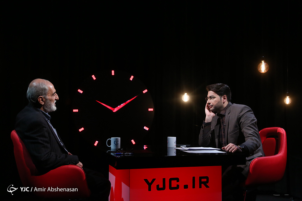 شریعتمداری: