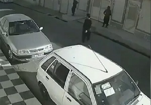 سرقت از پراید توسط سارقان جوان در زاهدان! + فیلم