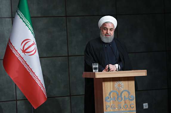 دشمن توطئه دی ۹۶ را آغاز کرد به خیال اینکه دی ۹۷ خودش در تهران باشد!/ افتتاح مراحل مختلف پالایشگاه نشان از عظمت کشور است