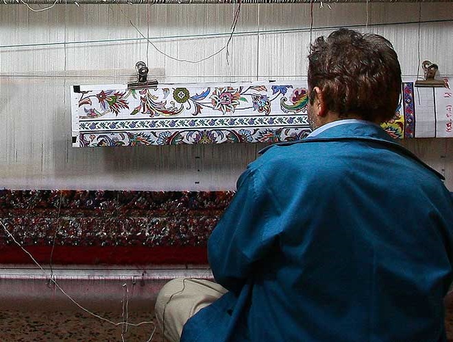 رشد۱۳۰ درصدی فروش فرش متبرک دستباف حرم مطهر رضوی