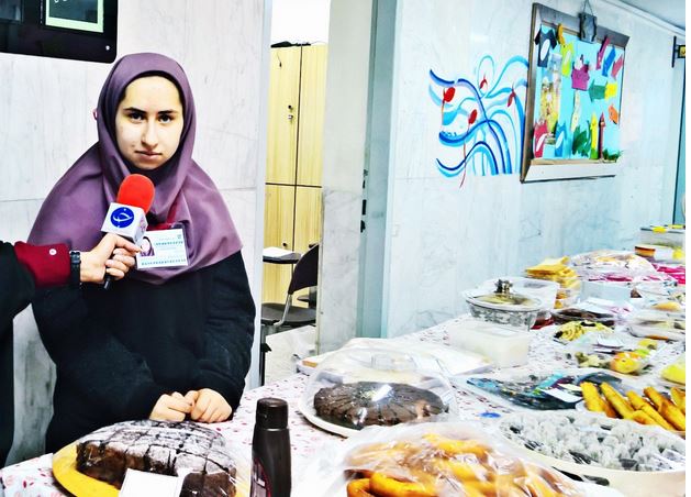 بازارچه ای شامه نواز با دست پخت دانش آموزان اراکی