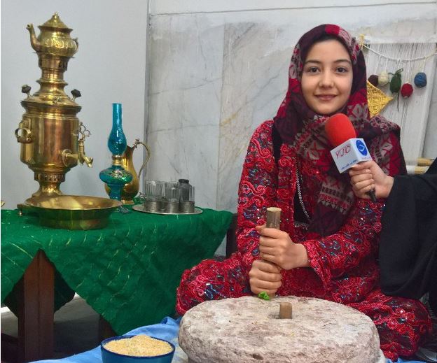 بازارچه ای شامه نواز با دست پخت دانش آموزان اراکی