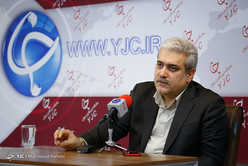 عمده تمرکز بنیاد ملی نخبگان روی دانشجویان داخل است، نه فارغ&zwnj;التحصیلان بازگشتی