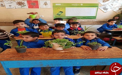 اجرای طرح یک مدرسه صد گلدان در بافق +تصویر