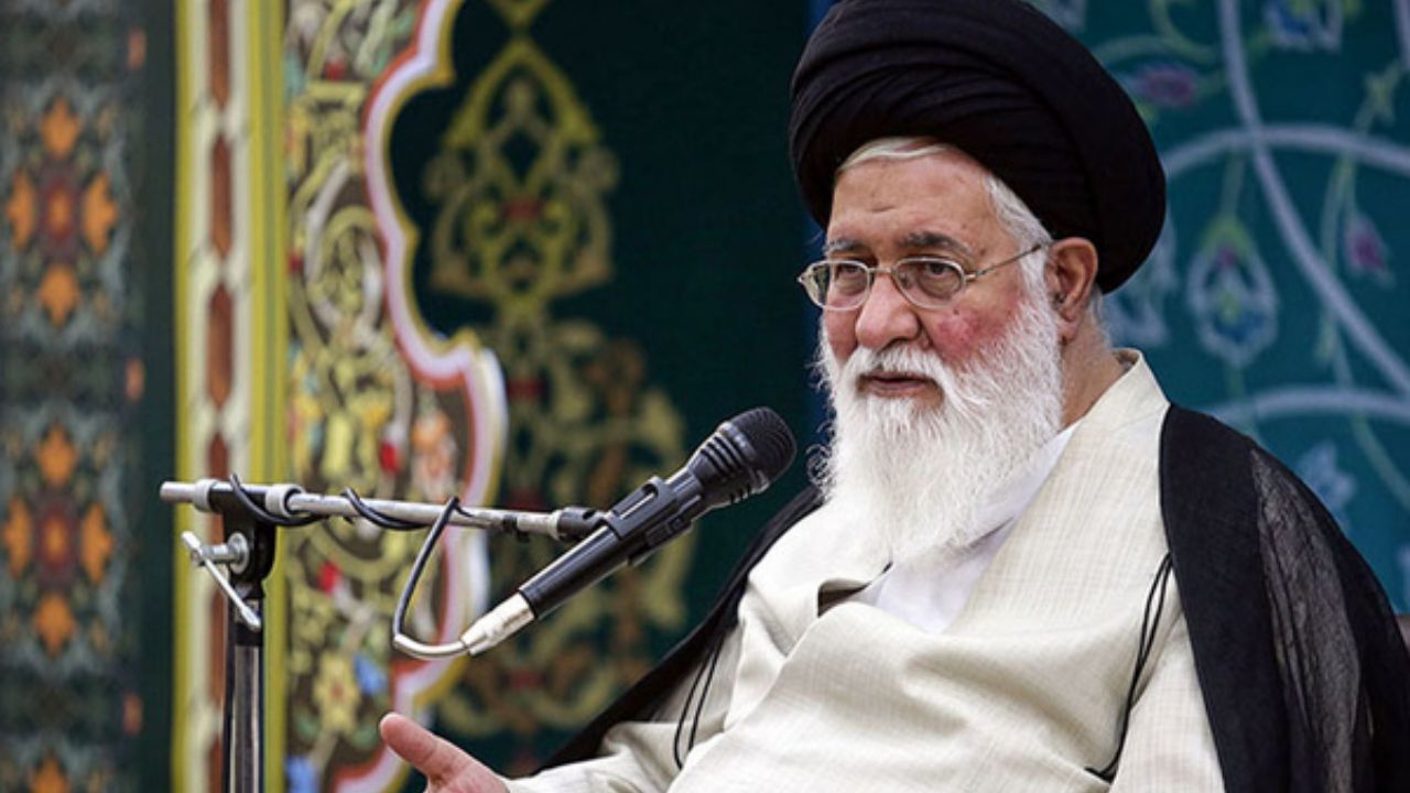 نظام ما، نظام ایدئولوژیک و رخنه کرده در قلب مردم است/برخی جریان&zwnj;های سیاسی داخلی به دشمن چراغ سبز نشان می&zwnj;دهند