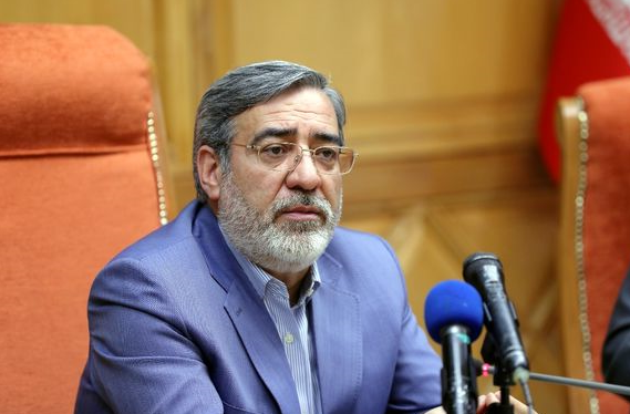 لزوم آغاز مجدد طرح مبارزه با پوشاک قاچاق در سطح عرضه