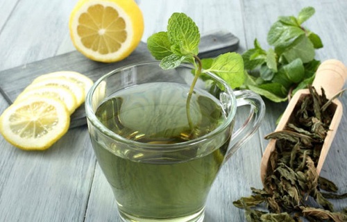 چطور با دمنوش کرفس و چای سبز لاغر می&zwnj;شویم؟