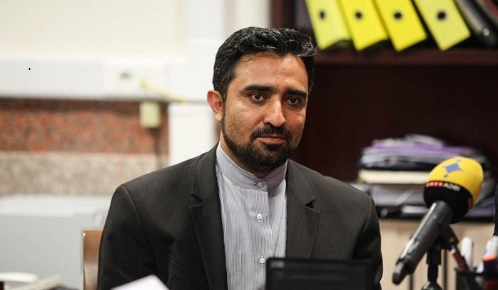 لبیک جامعه نخبگانی به گام دوم انقلاب/ تجهیز کتابخانه های دانشگاه آزاد