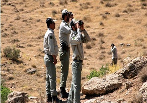 دوره آموزشی آشنائی محیط بانان باسلاح سازمانی درسنندج برگزارشد